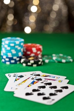 skor 7 Andar Bahar live dealer table with card layout and betting interface